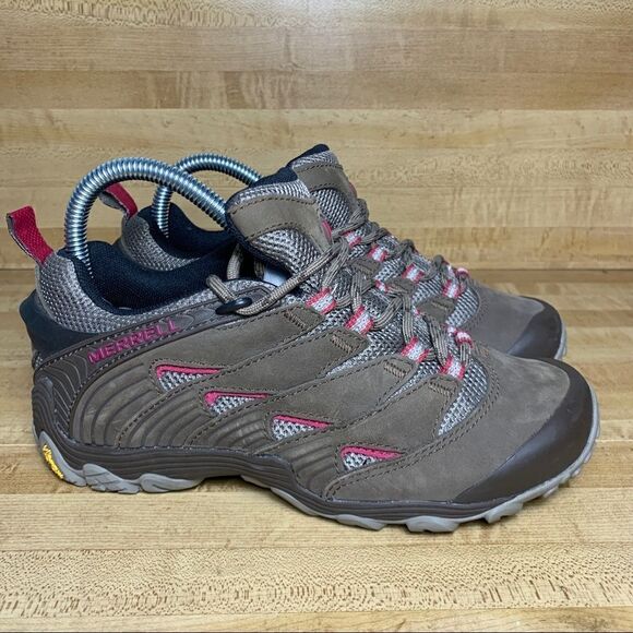 Merrell Women's Chameleon 7 Stone Hiking Size 6. - Picture 1 of 8